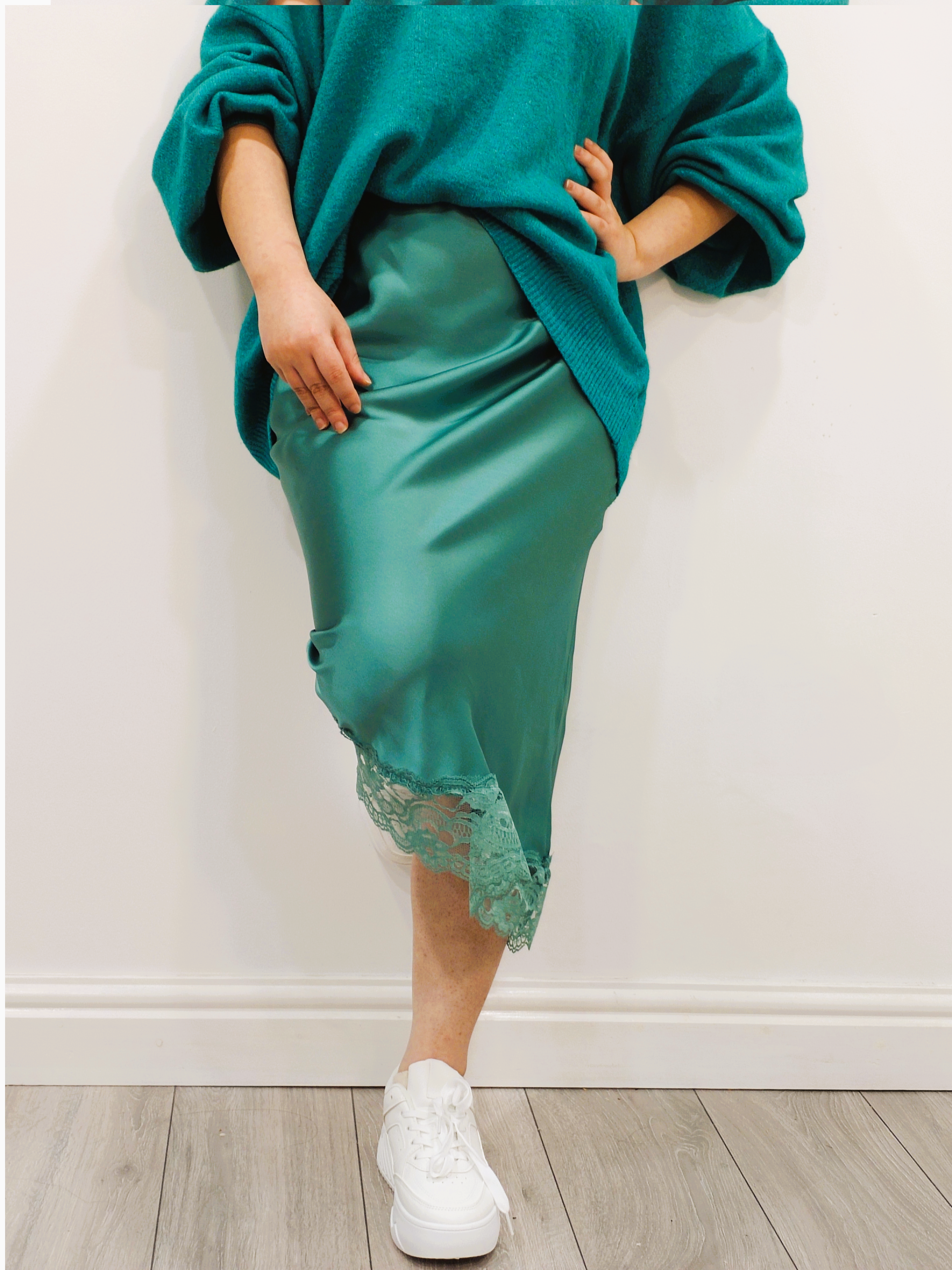 Turquise skirt